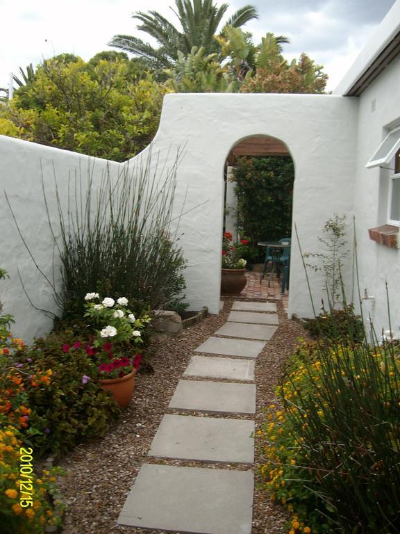 Be My Guest Lodge Bloubergstrand Kültér fotó